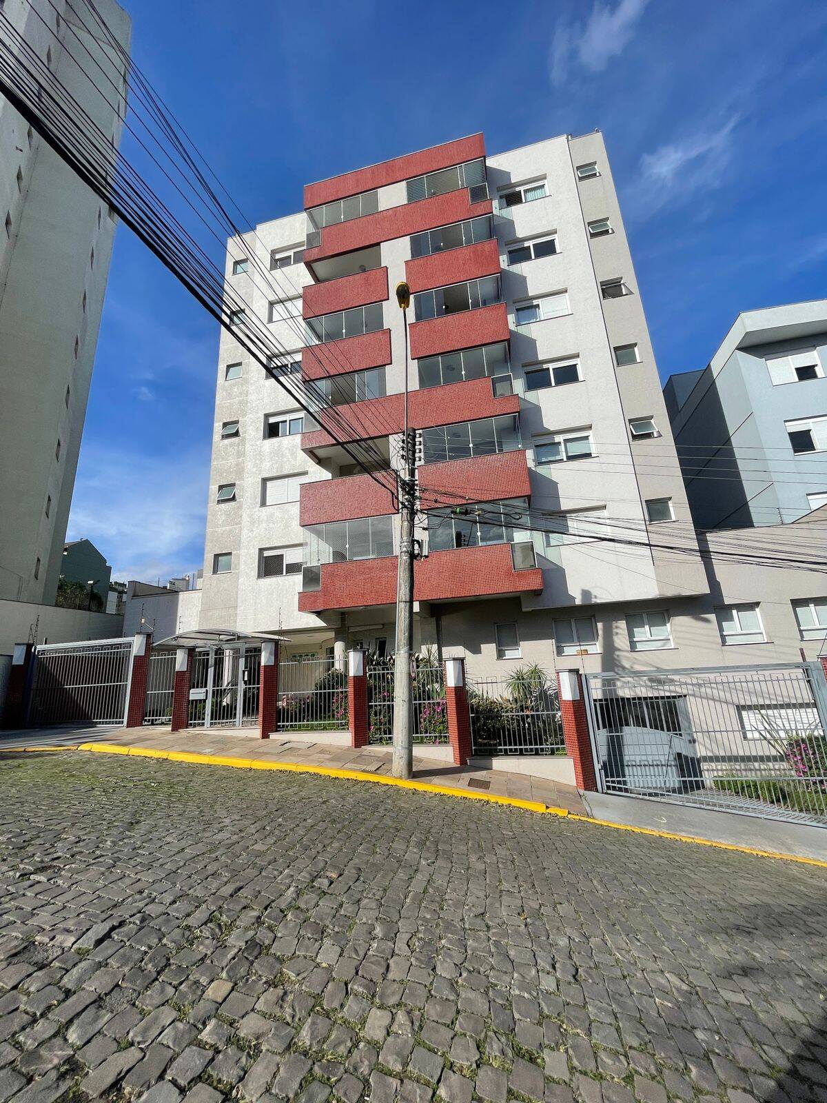 #apt0115 - Apartamento para Venda em Caxias do Sul - RS
