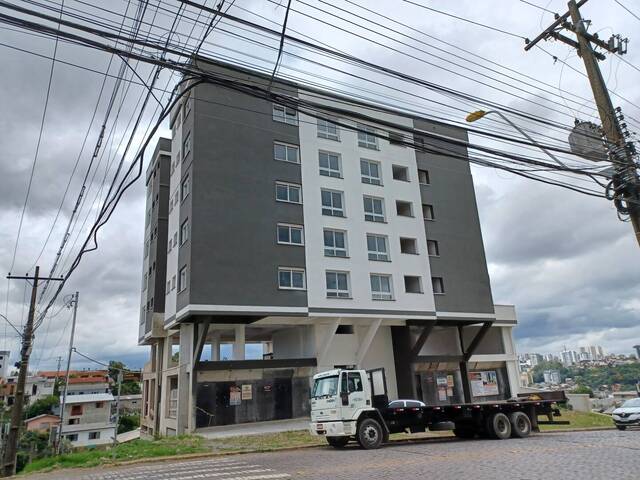 Apartamento para Venda em Caxias do Sul - 4