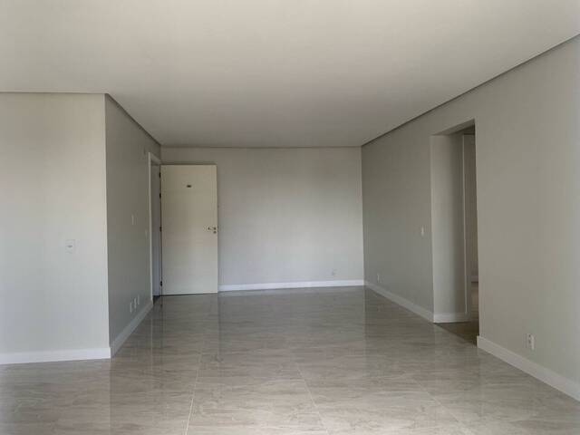 Apartamento para Venda em Caxias do Sul - 4