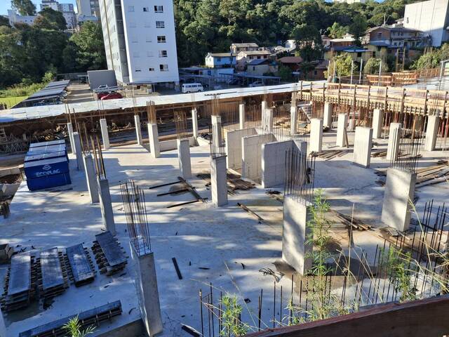 #apt0240 - Apartamento para Venda em Caxias do Sul - RS